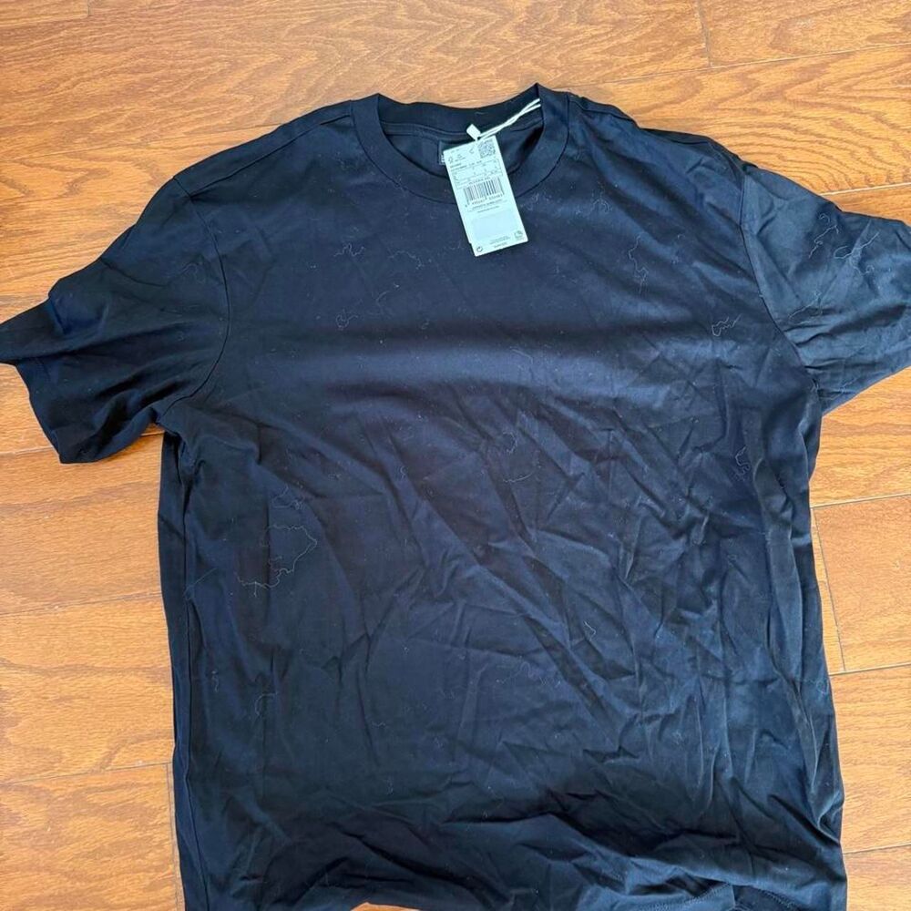 Mango Men's Black and Navy T-shirt